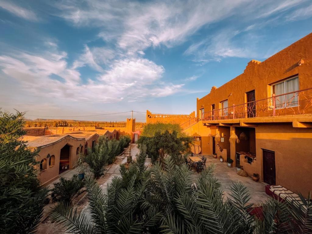 Hotel Dar Talmoudi Tagounite Esterno foto